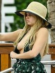 Chanel West Coast Nude Ultimate Collection (46 Photos + Vide