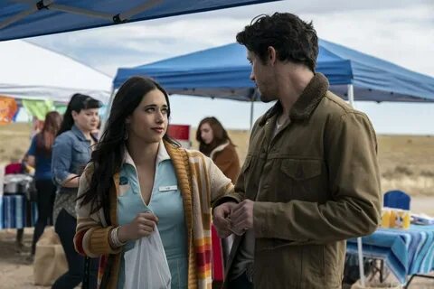 Roswell, New Mexico' Season 3 Will Keep Max And Liz Apart Po