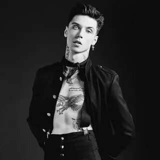 The Ghost 4 * 12 * 19 📷 @jonathan.weiner Andy black, Black v