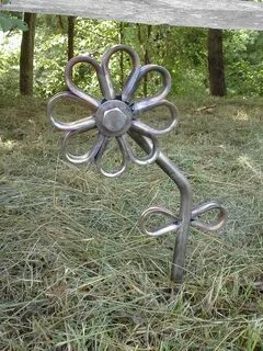 Metal Yard Art(YART)!!! Metal yard art, Metal tree wall art,