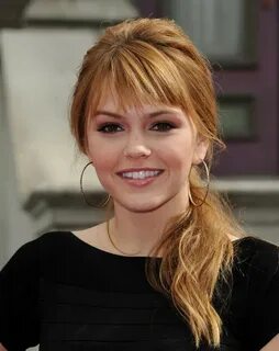Hot Pictures In Tight Short: Aimee Teegarden Plastic Surgery