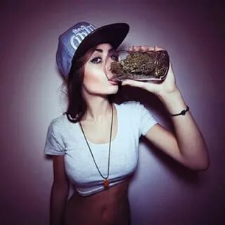 Stoner Girl Wallpaper posted by Zoey Walker