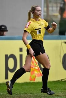 Meet The Hottest Soccer Referee Ever Sexy sports girls, Socc