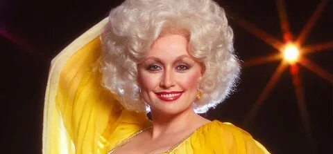 Dolly Parton Body Measurement, Bra Sizes, Height, Weight - C