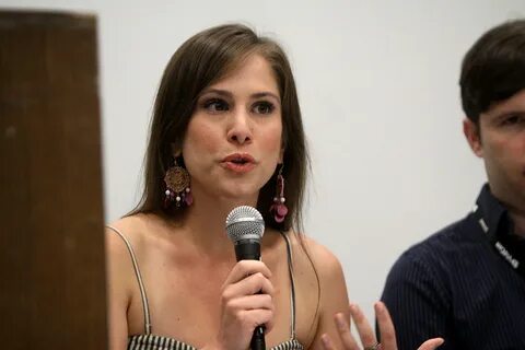 File:Ana Kasparian vidcon.jpg - Wikimedia Commons