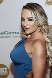 Cali Carter - XBIZ Awards in Los Angeles, January 2017 * Cel