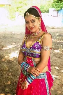 Latest 13 Photos of Gujarati Actress Kiran Acharya MissKalpa