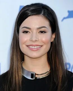 Miranda Cosgrove Face - Фото база