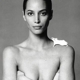 40 Hot Christy Turlington Photos Will Make Your Day Better -