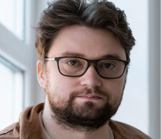 Николаенко Роман