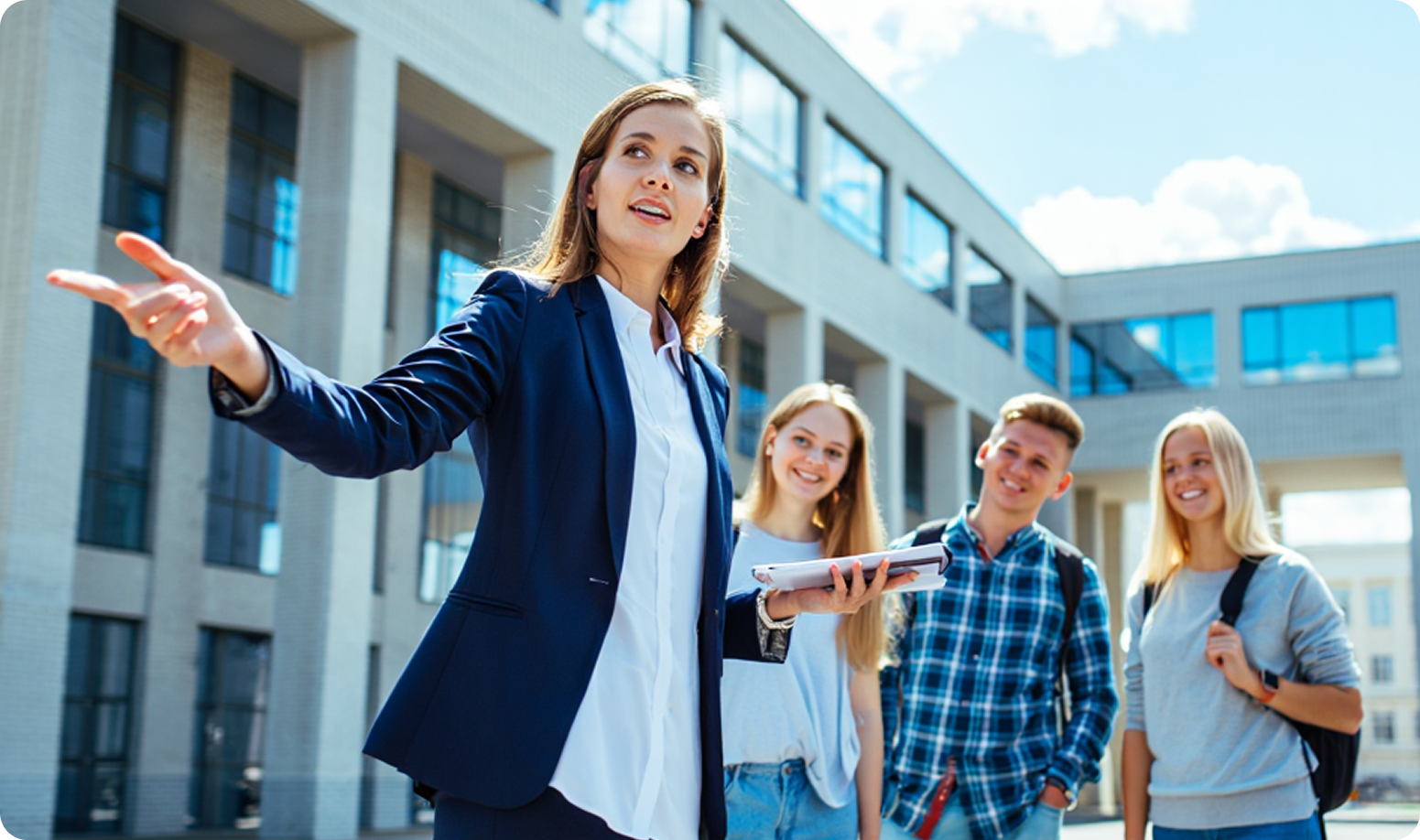 Как образовательный центр Maximum привлёк участников офлайн-мероприятий и&nbsp;снизил CPA на&nbsp;83% с&nbsp;помощью ПромоСтраниц