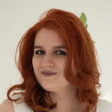 Арина Николина