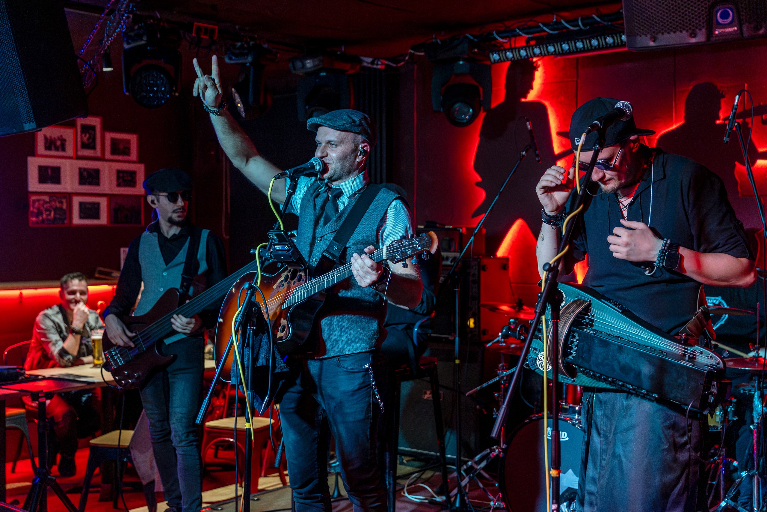 

Билеты на Миннезингеры (Бродячая собака)