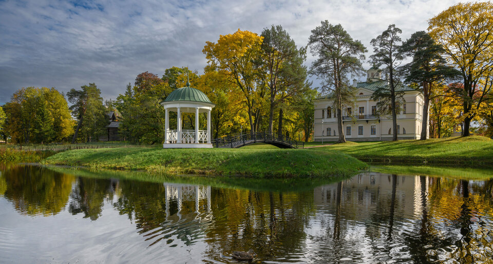 Фототуры Великого Новгорода. Усадебный дом графини Орловой-Чесменской