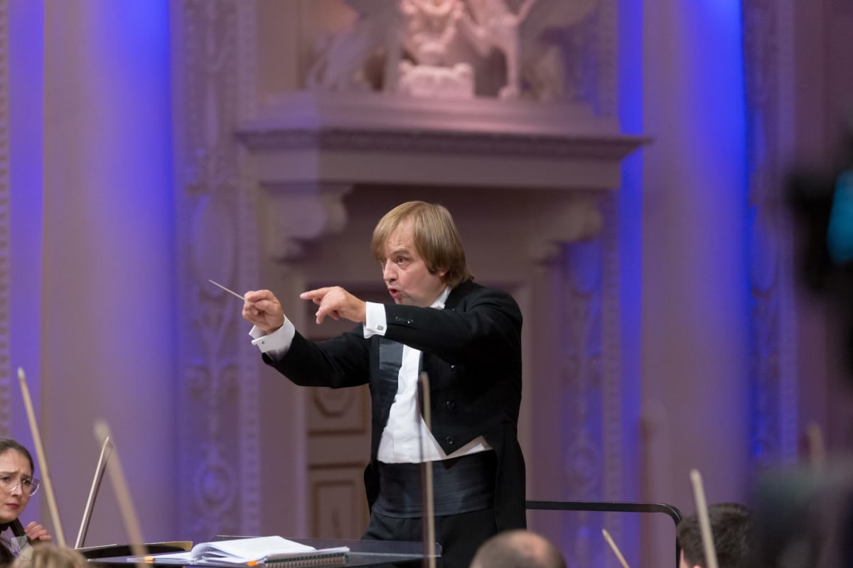 

Билеты на Разговор с вечностью. Любимые части бессмертных симфоний (Филармония)