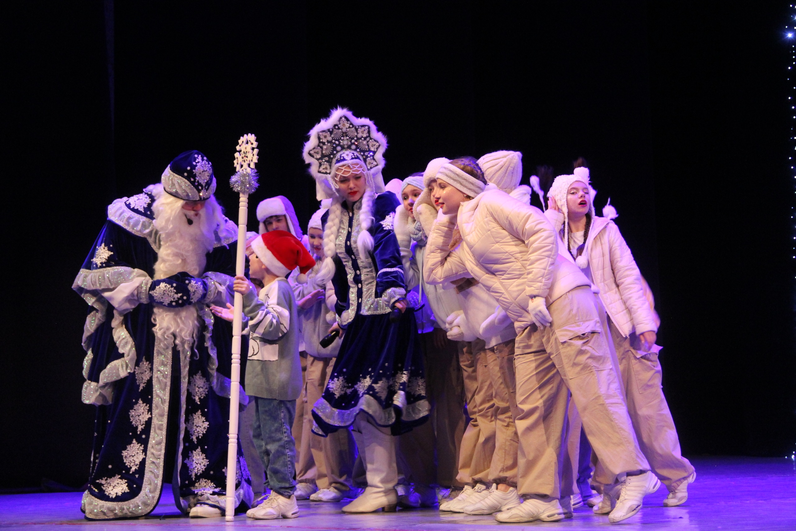 

Билеты на Скок-поскок, Чебурашка и новогодний сундучок (Автоград)