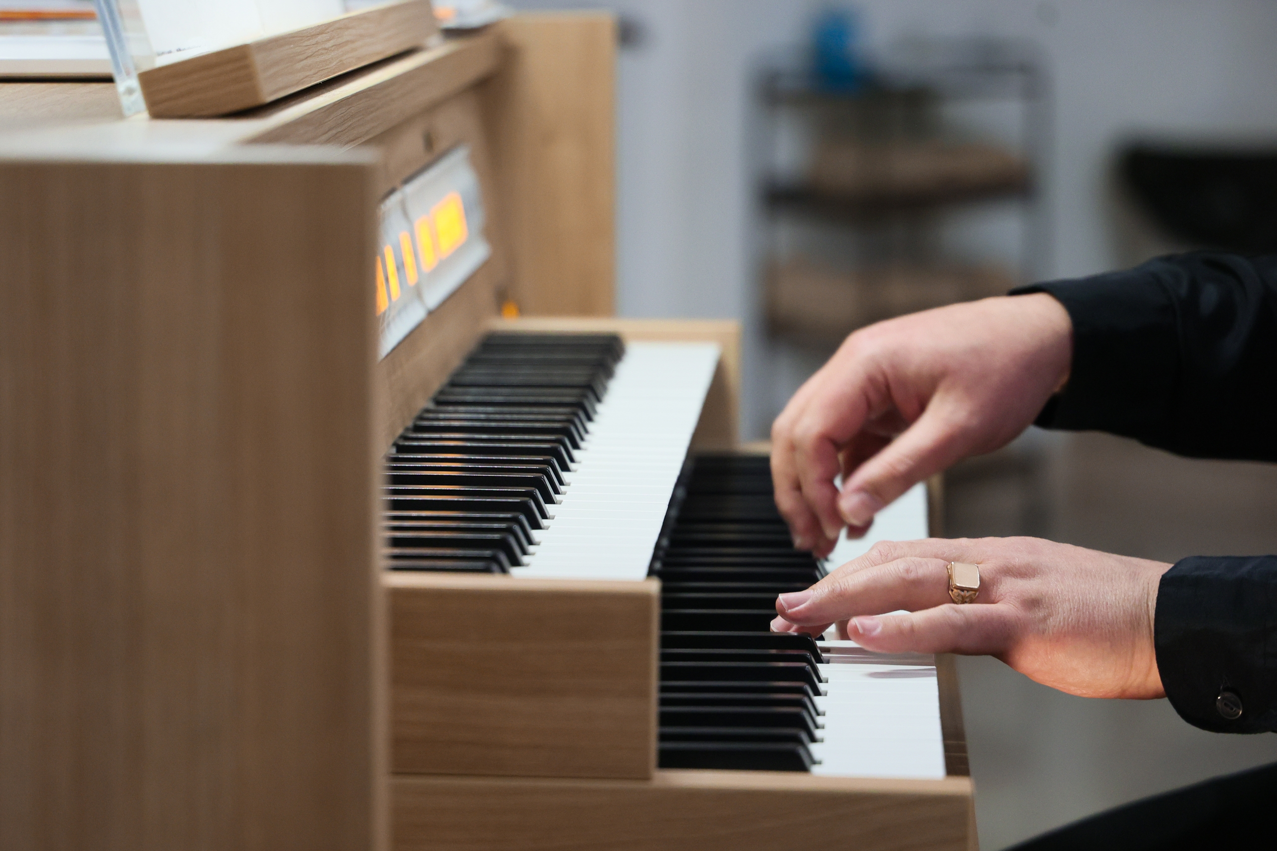 

Билеты на Легенды большого экрана (Sebastian)