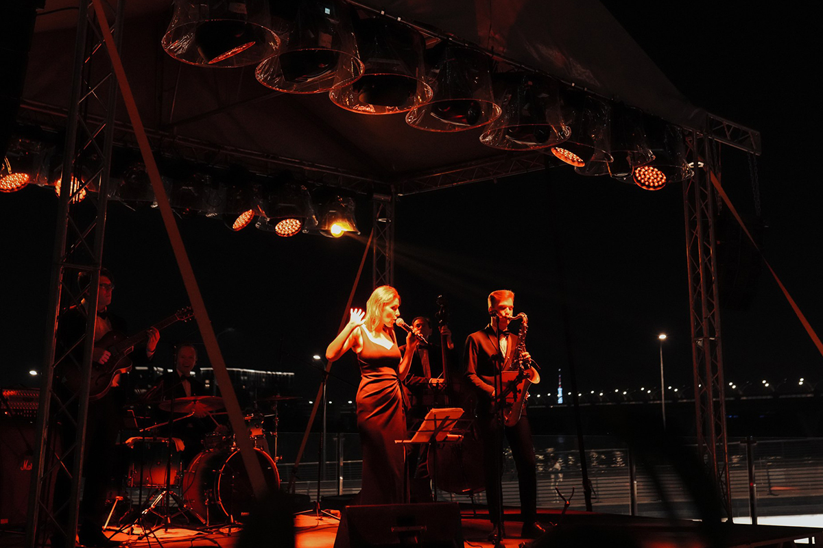 

Билеты на Концерт у моря. Фрэнк Синатра (Moremi)