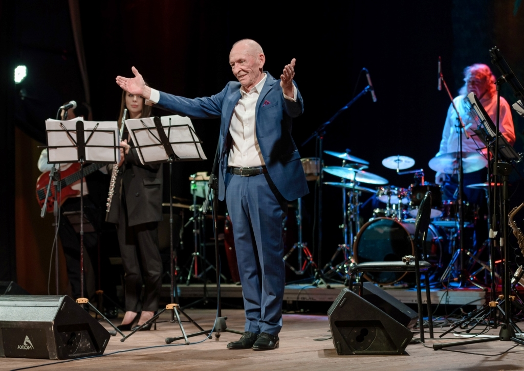 Афиша: Георгий Анохин: 77 раз вокруг Солнца в Челябинске 17 мая 2026