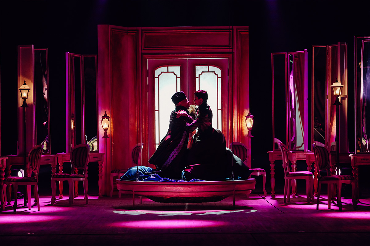 

Билеты на Опасные связи (Драматический театр им. Пушкина)