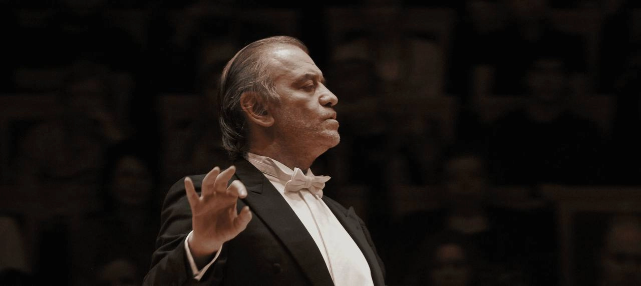 

Билеты на Симфонический оркестр Мариинского театра. Дирижёр — Валерий Гергиев (Зарядье)