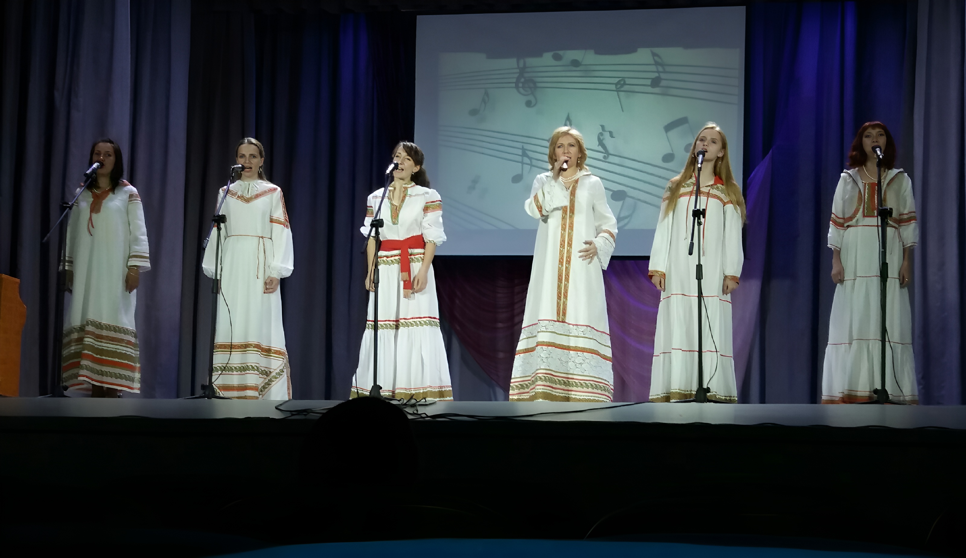 

Билеты на О, Русь! Малиновое поле! (ДК им. Пушкина)