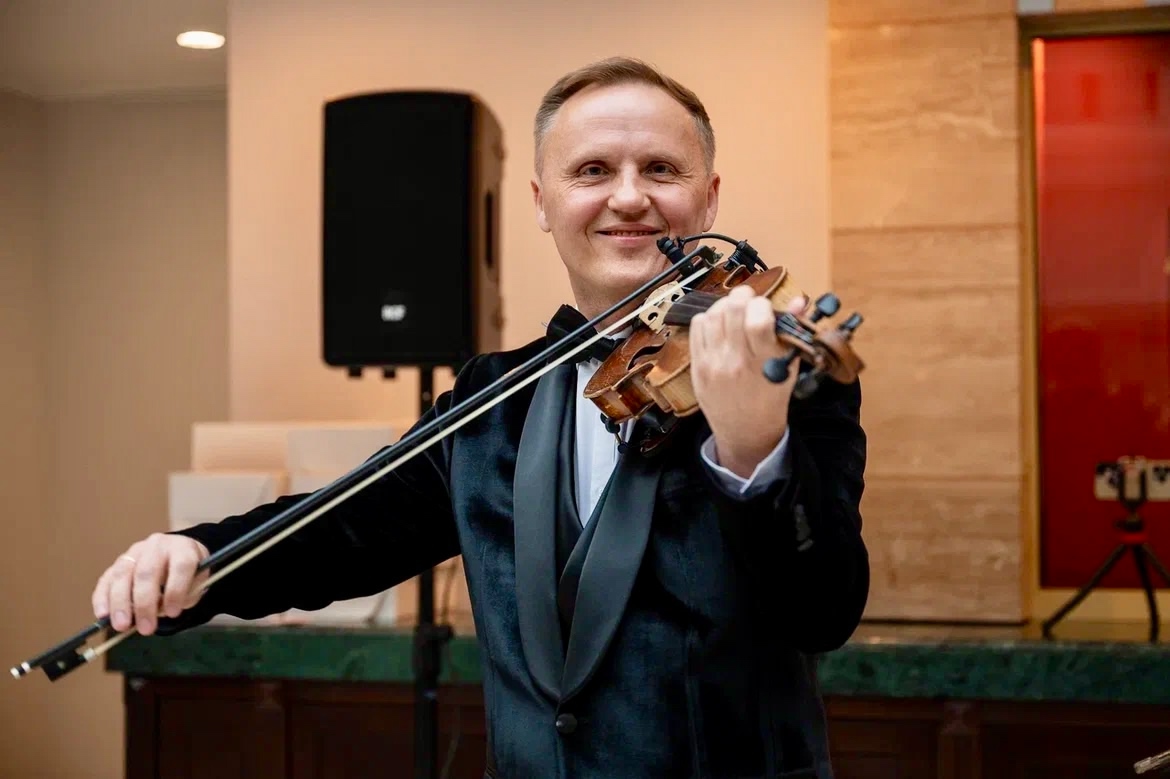 

Билеты на Дельтаплан любви (Центральный дом учёных)