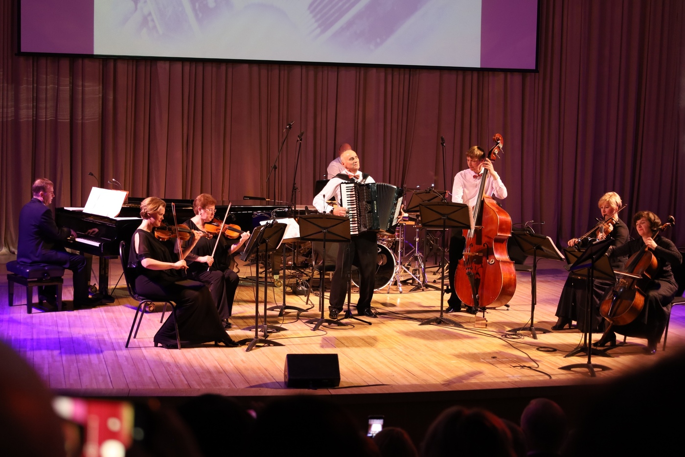 

Билеты на Ансамбль «Виртуозы Красноярска». Парижские тайны (Филармония)