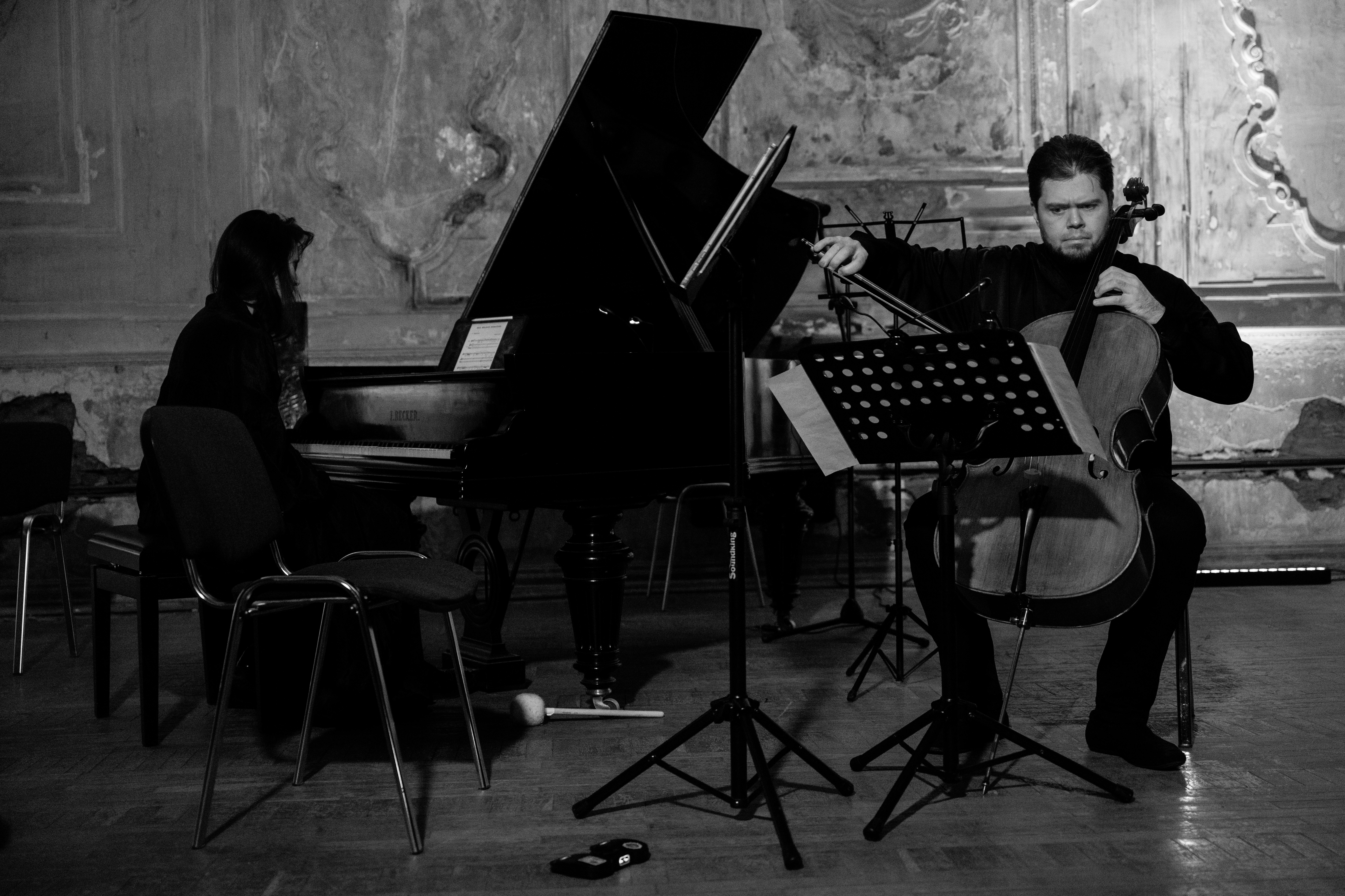 Île Thélème Ensemble. Диалог / Dialogo