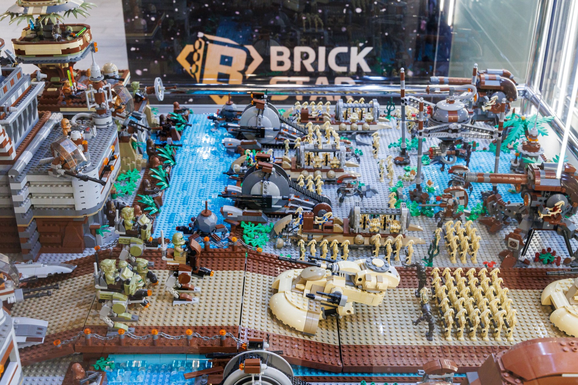 

Билеты на Вселенная из Лего (Остров Мечты)