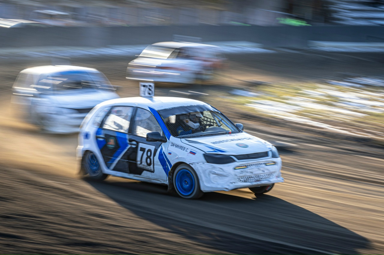 

Билеты на Автомобильное ледовое шоу «Трек-400». Ледовая гонка (Мотодром ДОСААФ)