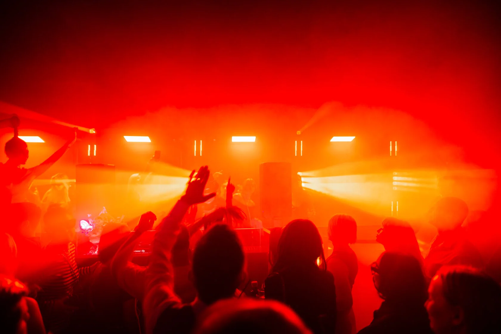 

Билеты на Red By Party Work + Afterparty 3+3 (Embargo)