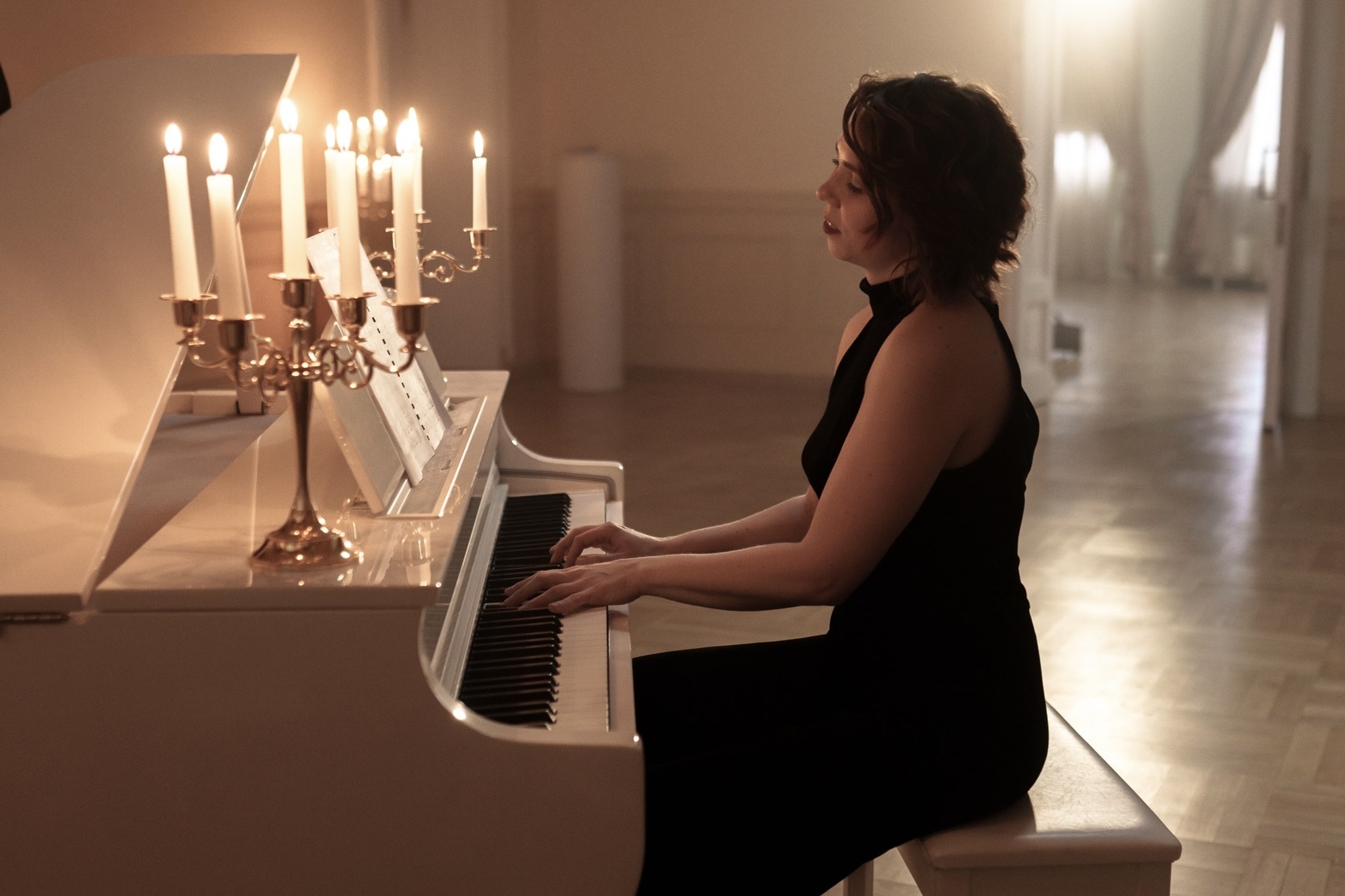 

Билеты на Зеркало при свечах. Ночная прогулка по особняку (Особняк Серебрякова)