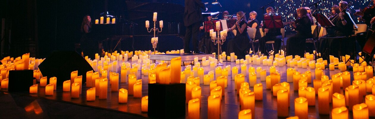 Мировые рок-хиты в сиянии тысячи свечей