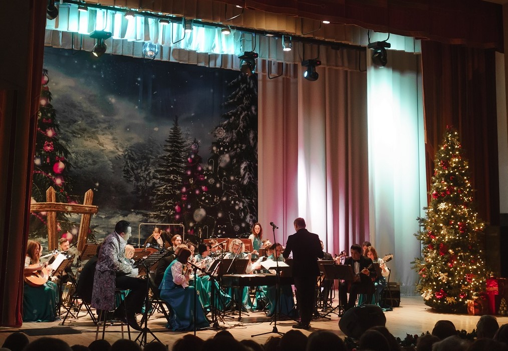 

Билеты на Гоголь. «Ревизор» (Областной дворец творчества детей и молодёжи)