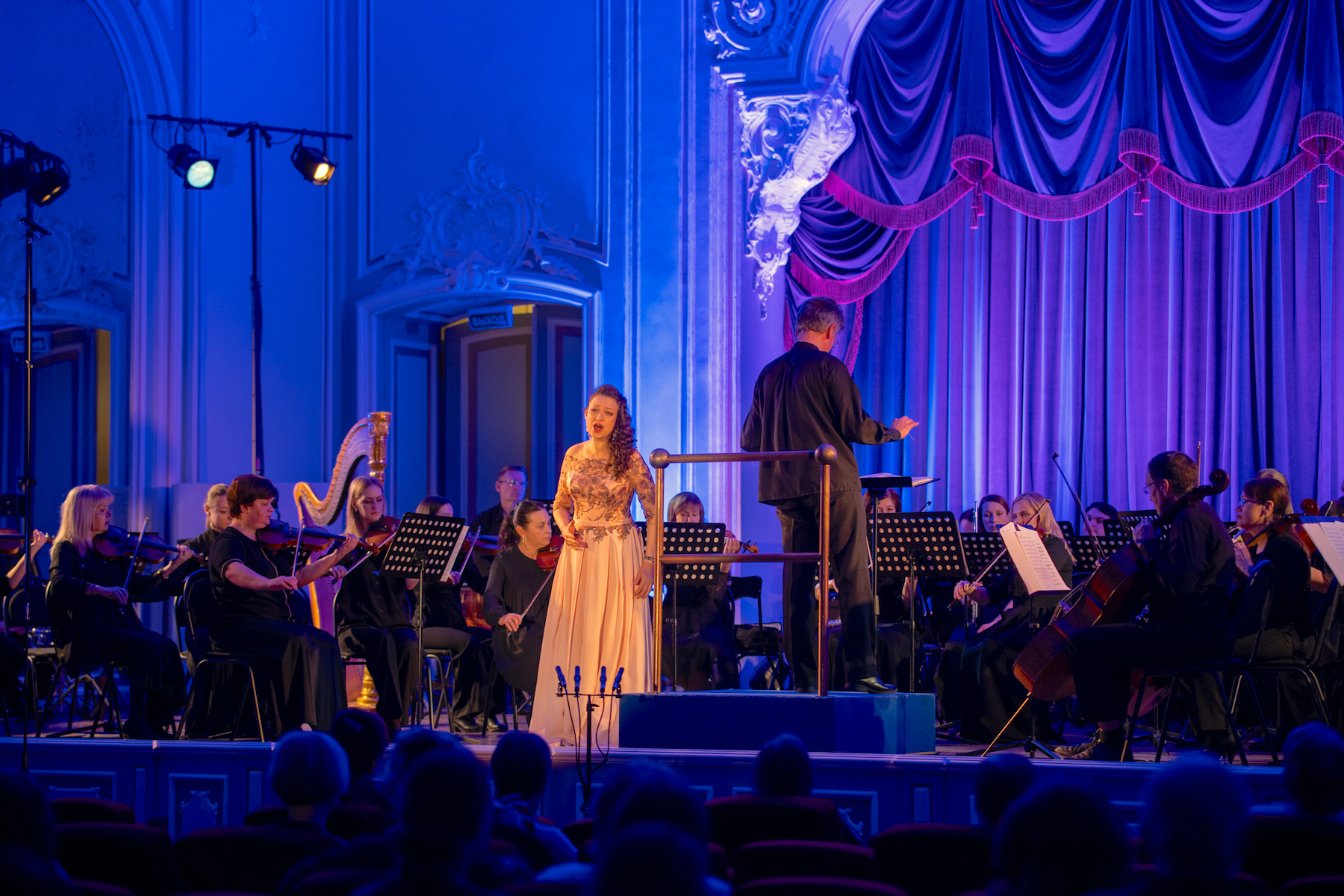 

Билеты на Белое Рождество (Arts Square Gallery)