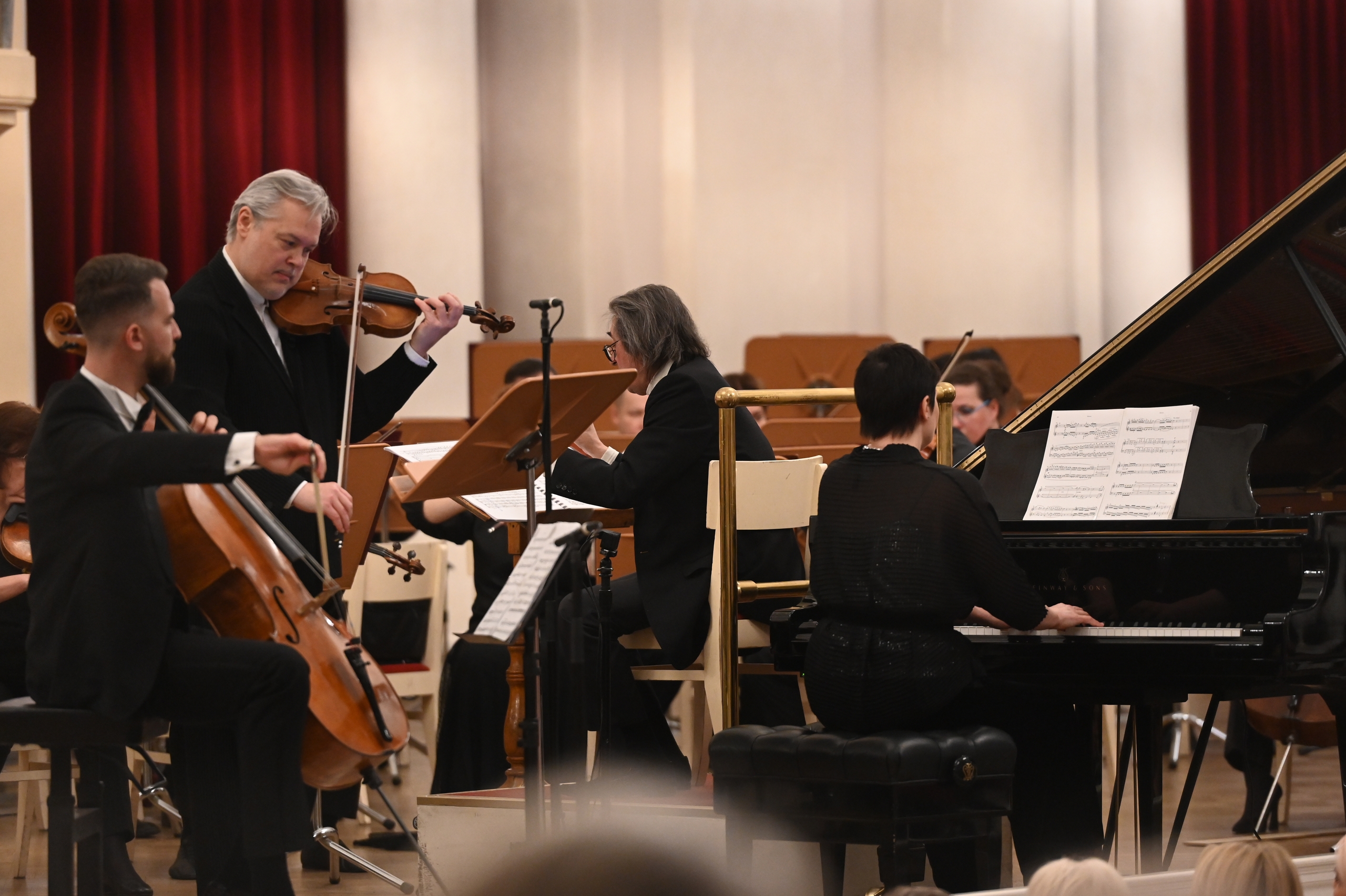 

Билеты на Валерий Овсяников. Вечер инструментальных концертов (Филармония им. Шостаковича. Большой зал)