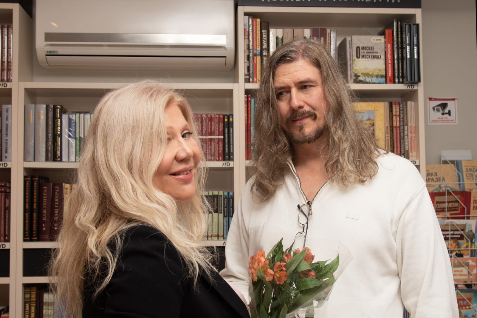 

Билеты на При свечах под Новый Год (Библио-глобус)