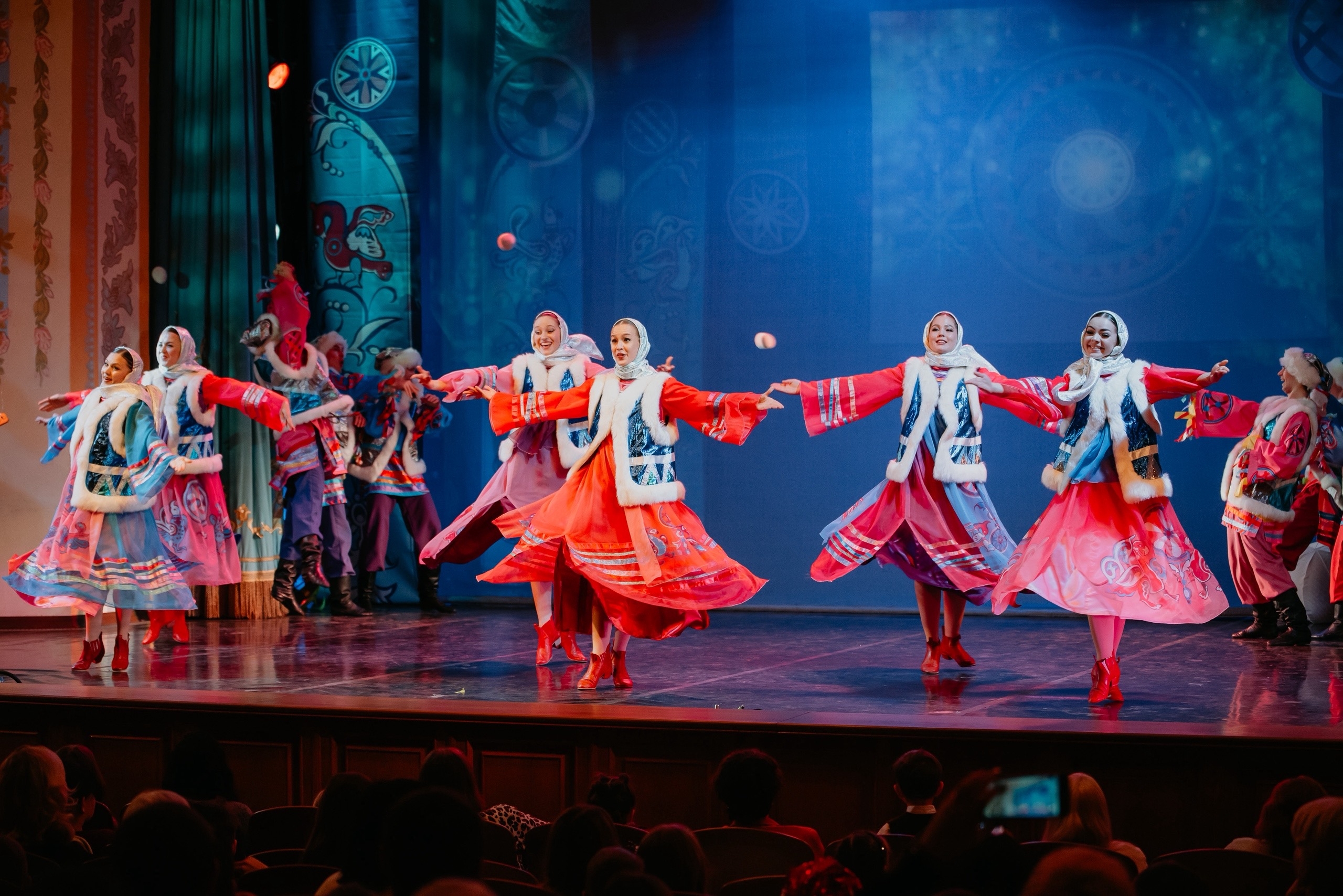 

Билеты на ГААТ «Урал». Урал — от сердца! (Центр «Патриот»)