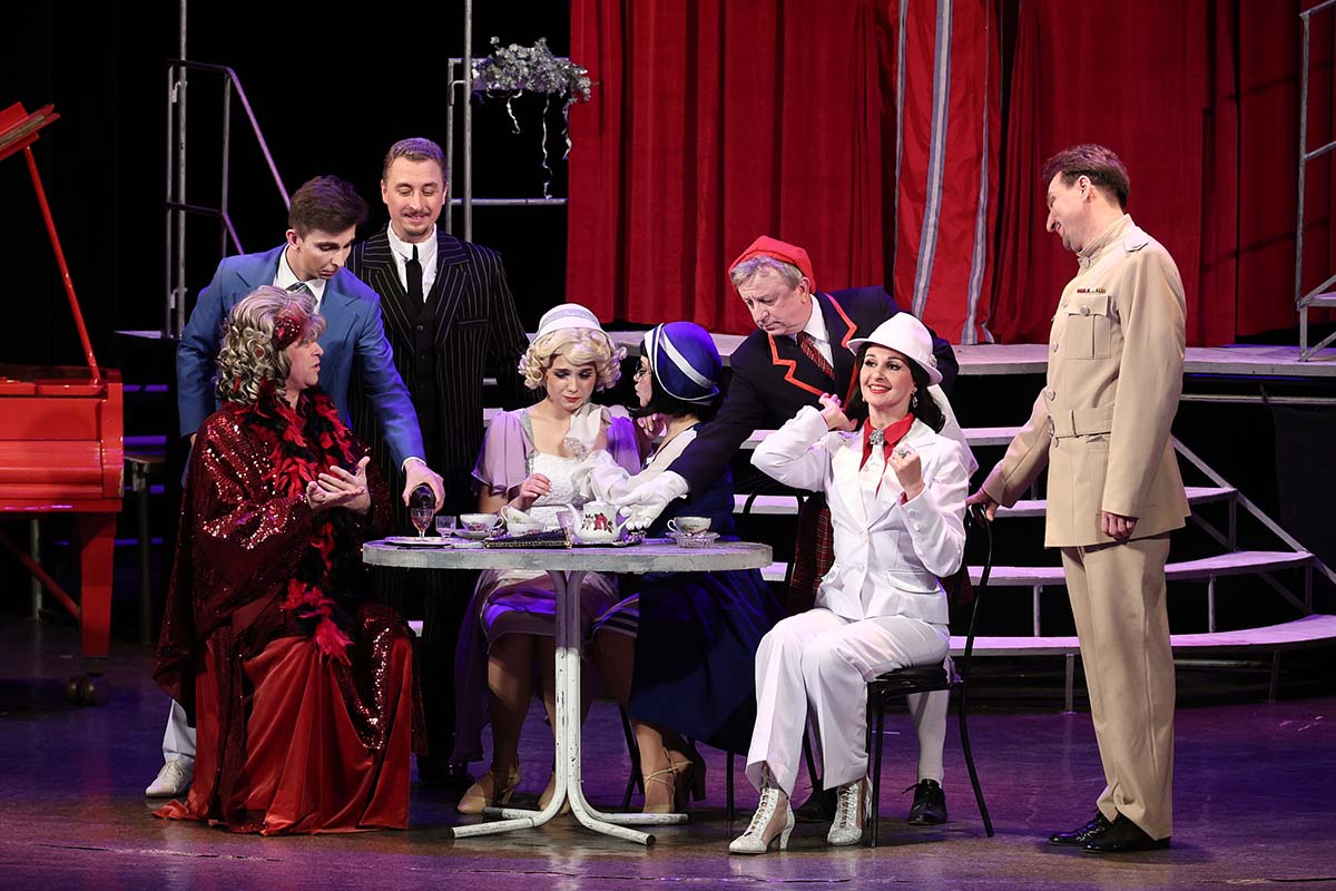 

Билеты на Здрасьте, я ваша тётя! (Музыкальный театр)