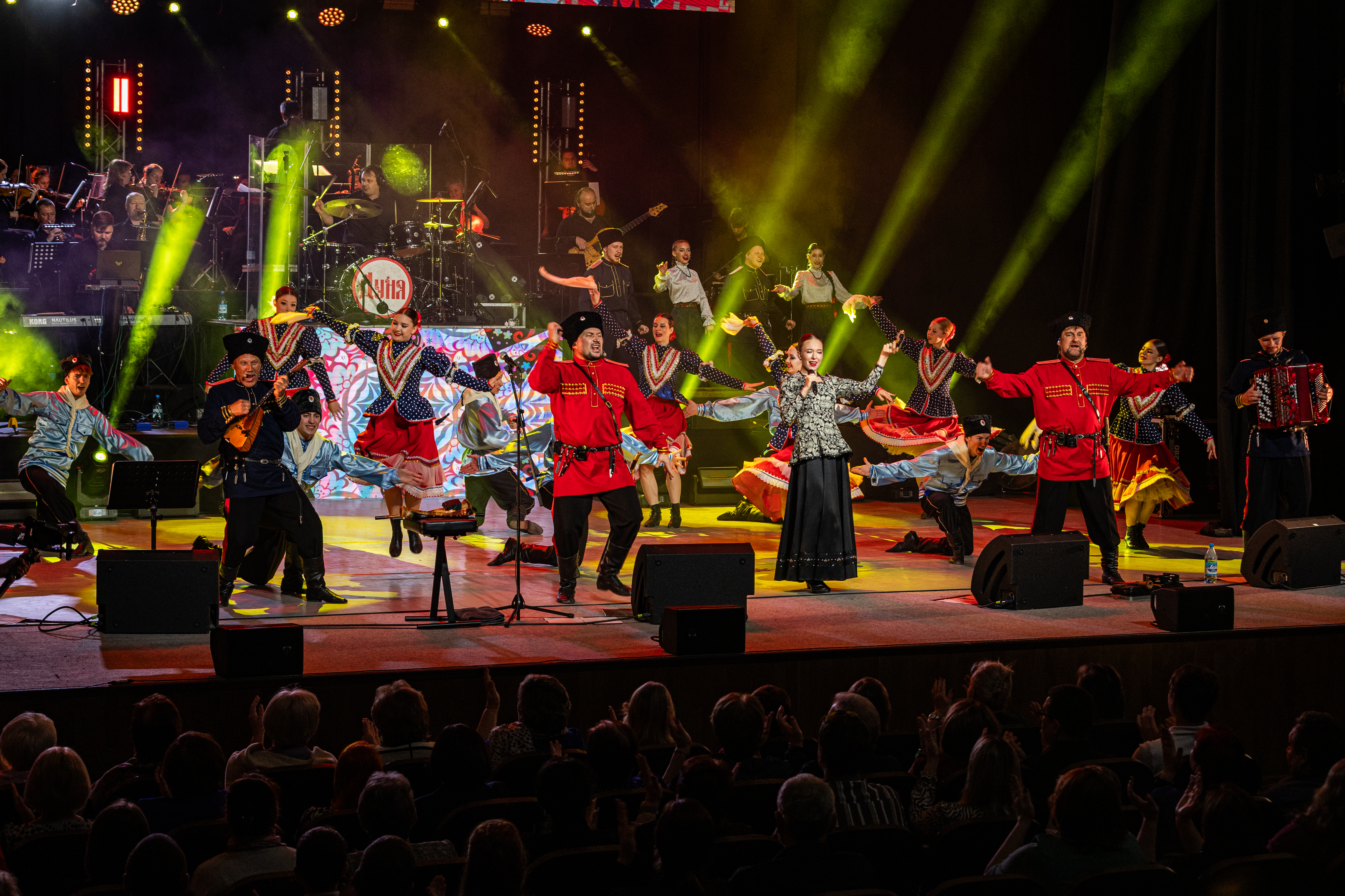 

Билеты на Звуки сибирской души (Филармония)