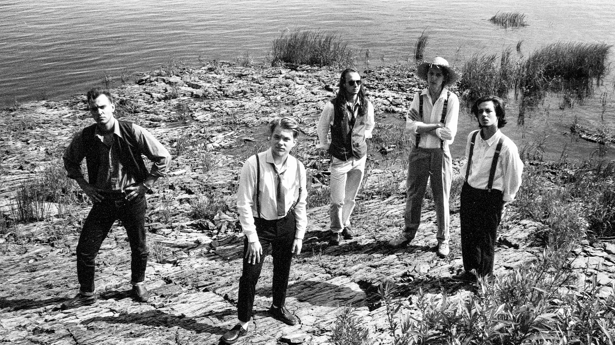 

Билеты на Мелководье (16 Тонн Арбат)