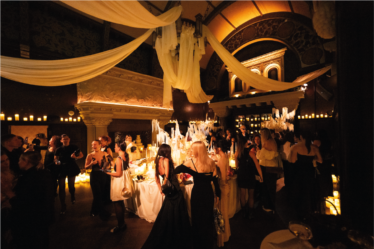 

Билеты на Midnight Affair. Lumisfera и 3000 свечей (Дом Смирнова)