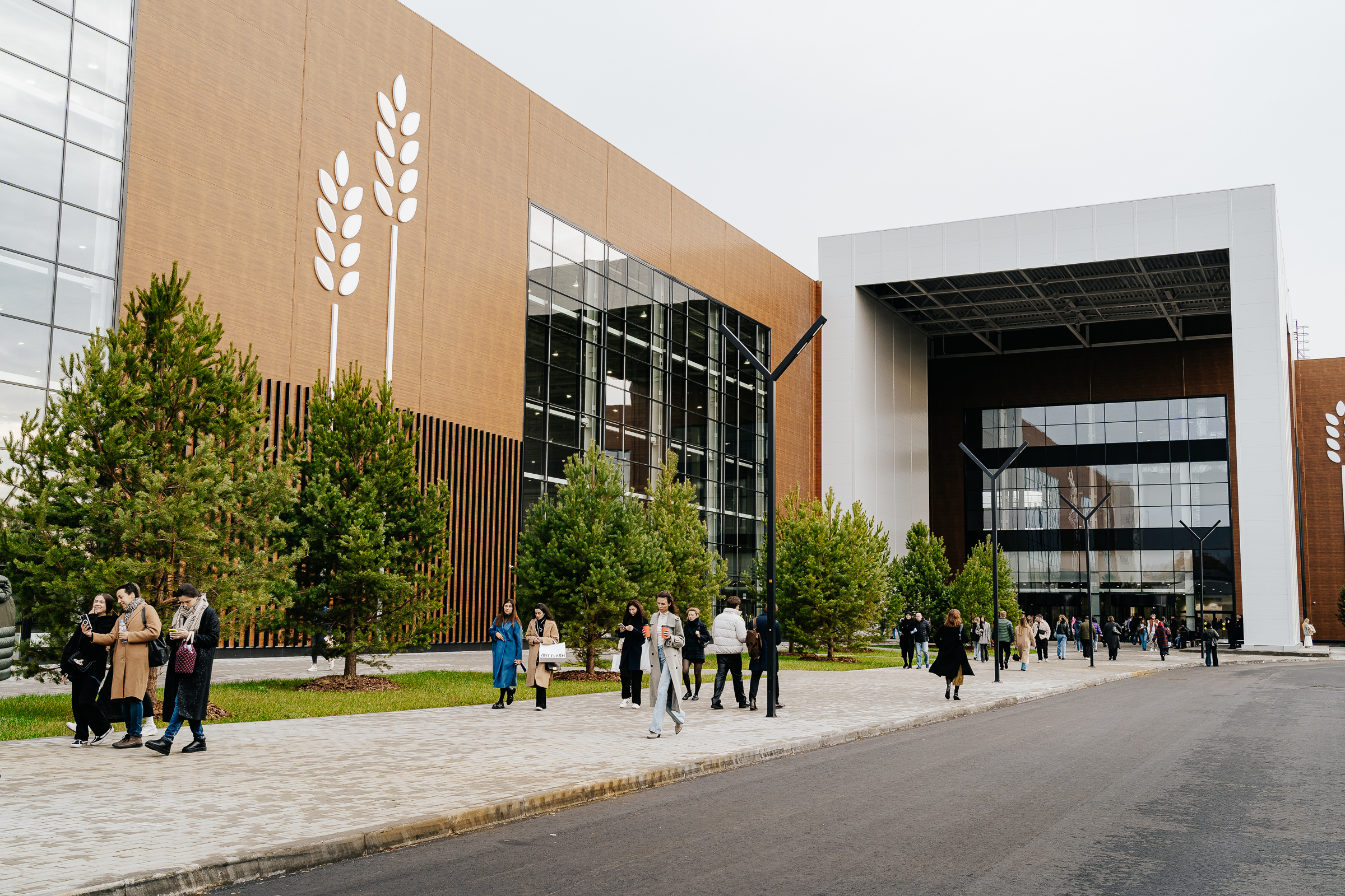 

Билеты на Cosmoscow. Индивидуальная экскурсия (Тимирязев Центр)