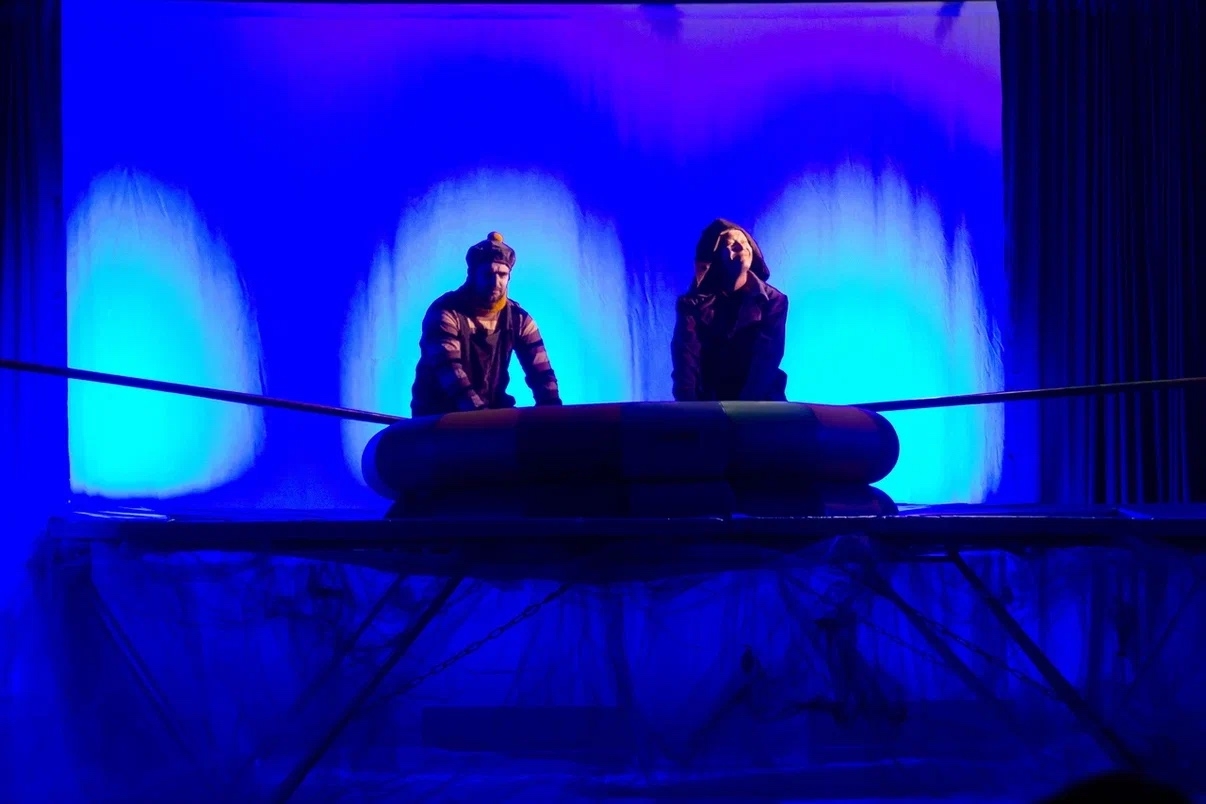 

Билеты на Море. Птицы. Рыбаки (Театр-цирк «Монгольфьери»)