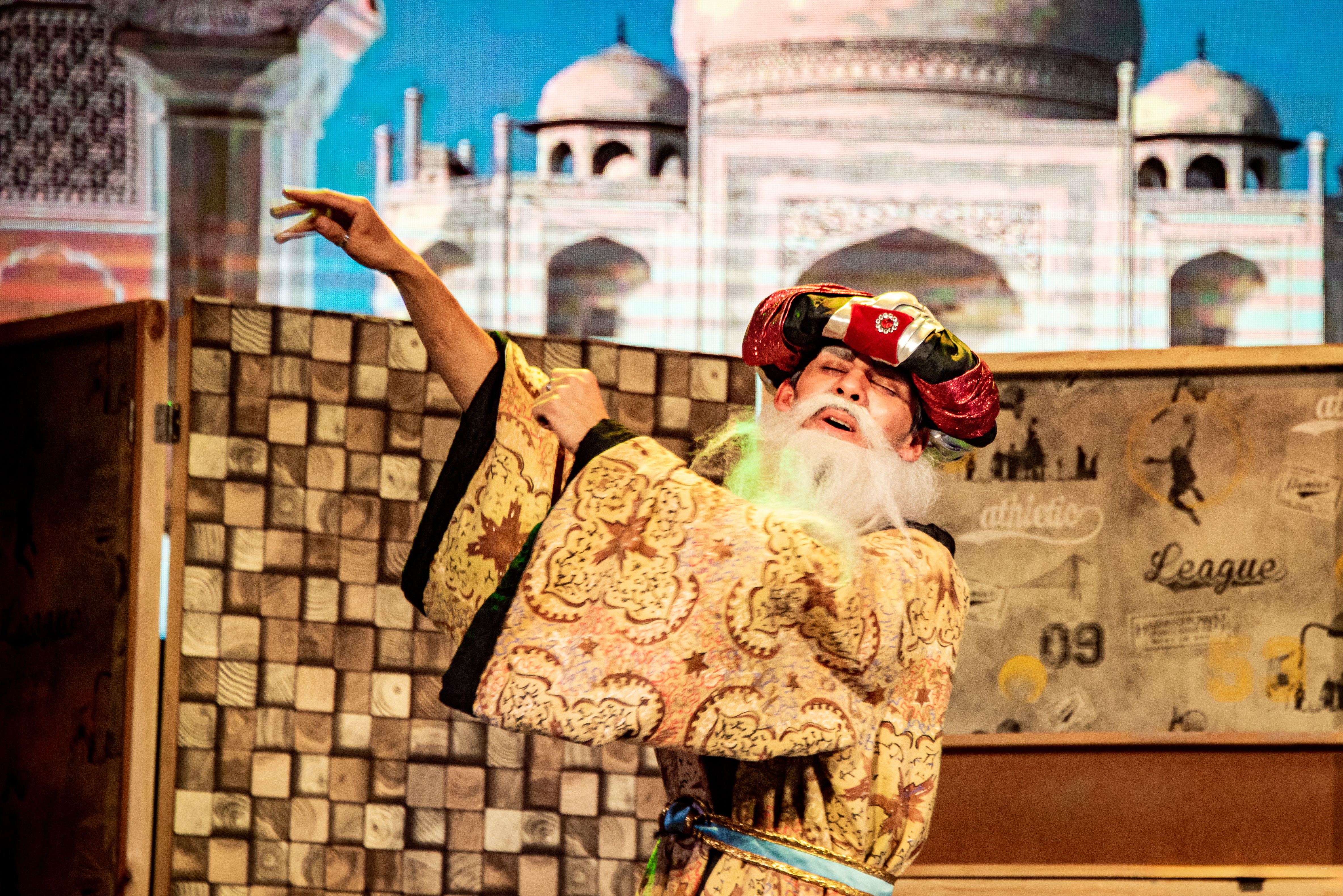 

Билеты на Хоттабыч навсегда (Окружной дом офицеров)