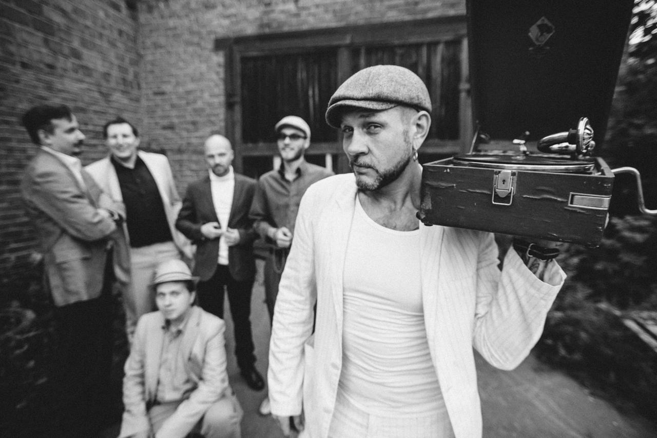 

Билеты на Аркадий Северный: подполье советской эстрады (Сделано в СССР)