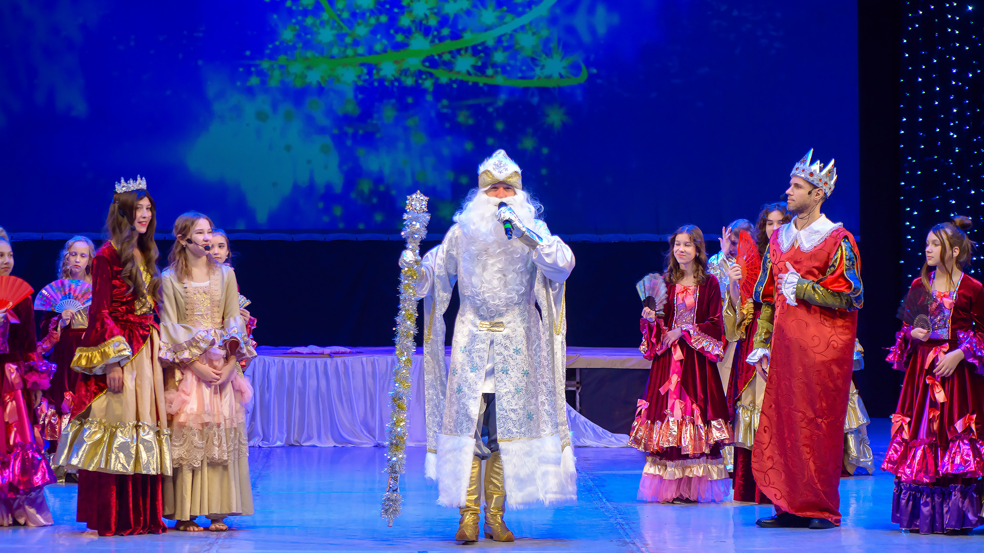 

Билеты на Двенадцать месяцев (Автоград)