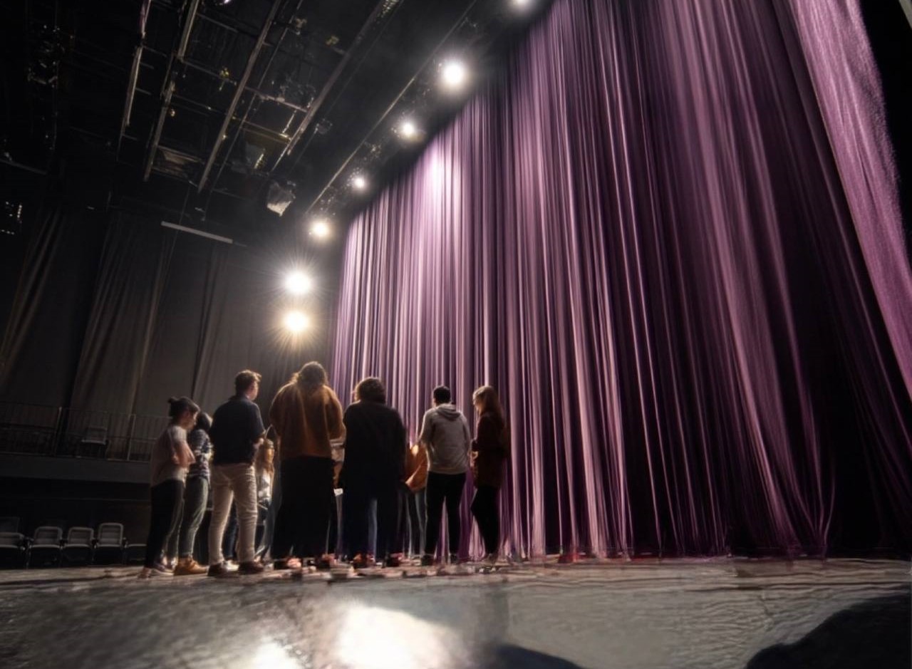 

Билеты на Актёрское мастерство для сцены и жизни (Творческое пространство)