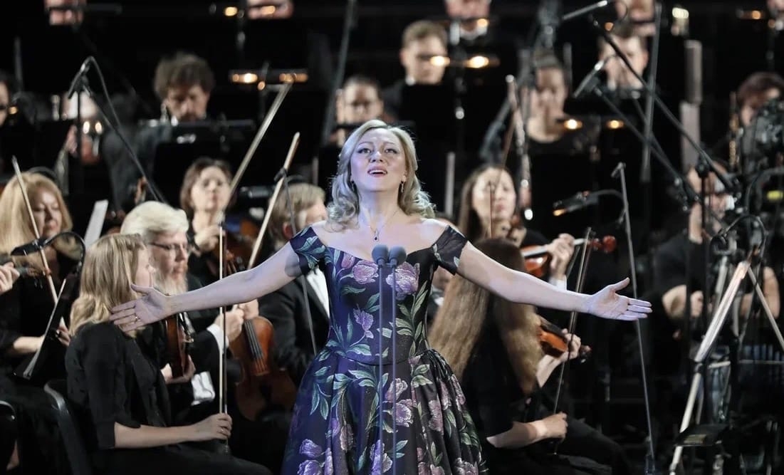 Афиша: Кто-то мне судьбу предскажет... в Москве 25 апреля 2026